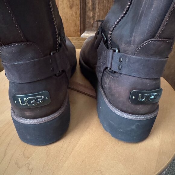 UGG Brown "Maddox" Moto Buckle Boots w/Sheepskin Lining Size 6 (S/N 1009279) - Picture 7 of 14